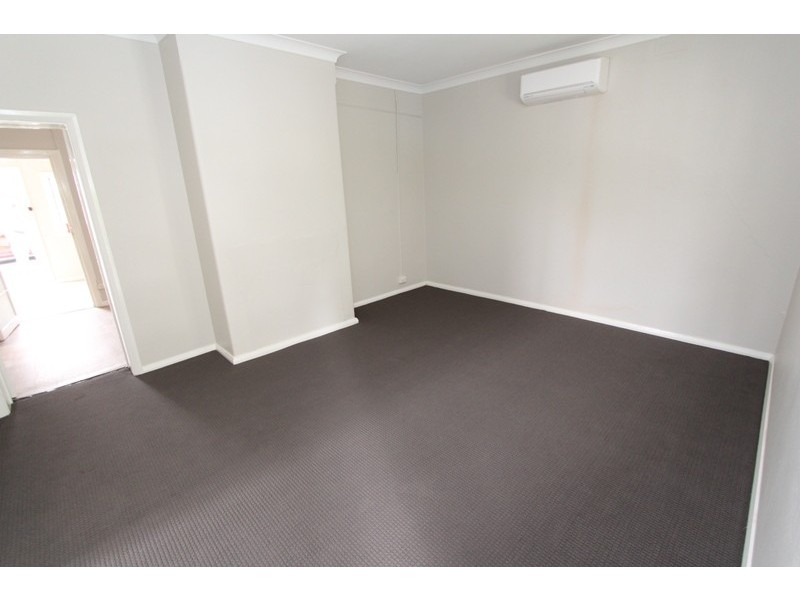 52 Morrisset Street, Bathurst NSW 2795