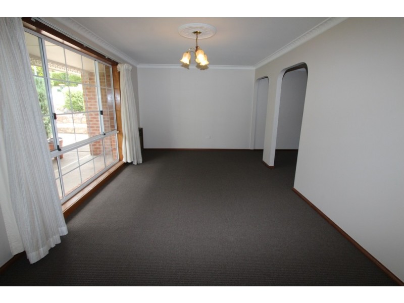 12 Green Street, West Bathurst NSW 2795