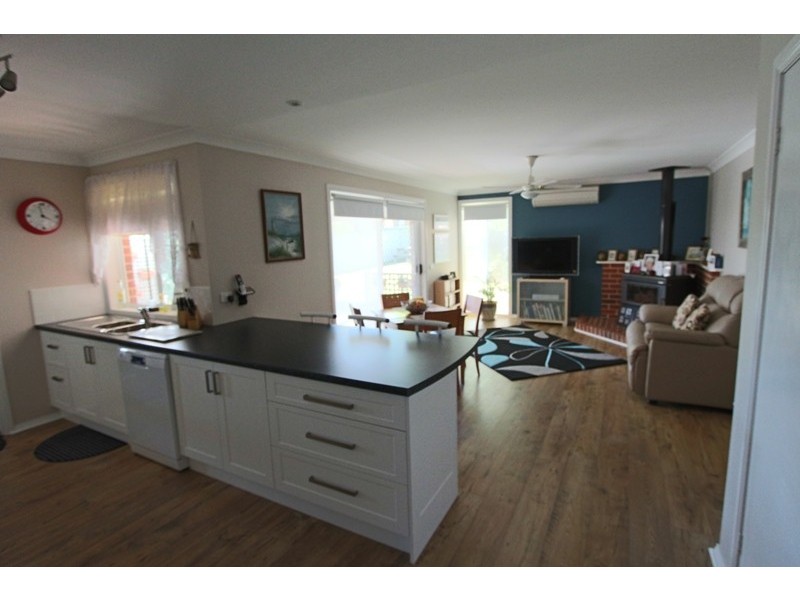 10 Graham Drive, Kelso NSW 2795