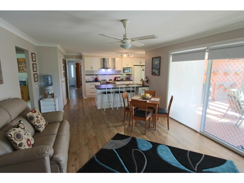 10 Graham Drive, Kelso NSW 2795