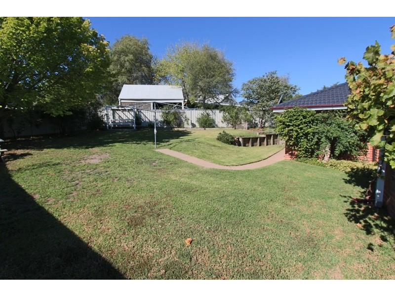 10 Graham Drive, Kelso NSW 2795