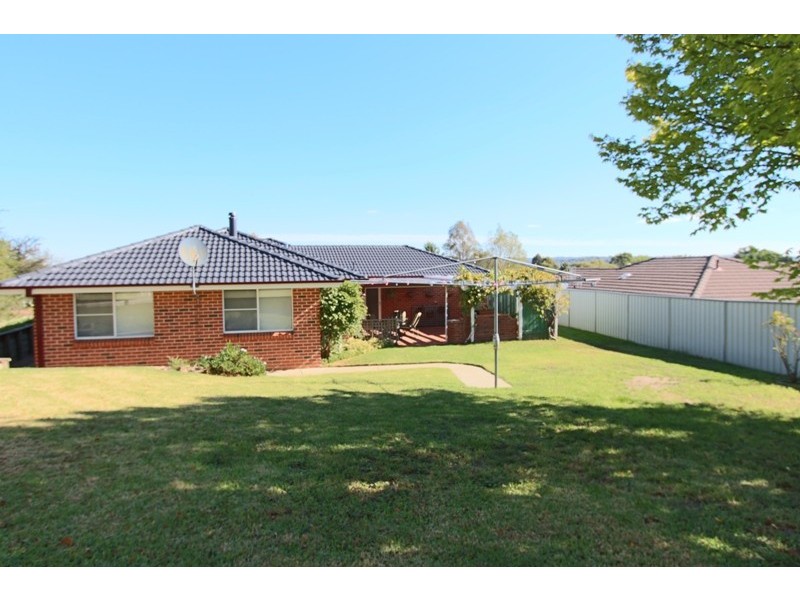 10 Graham Drive, Kelso NSW 2795