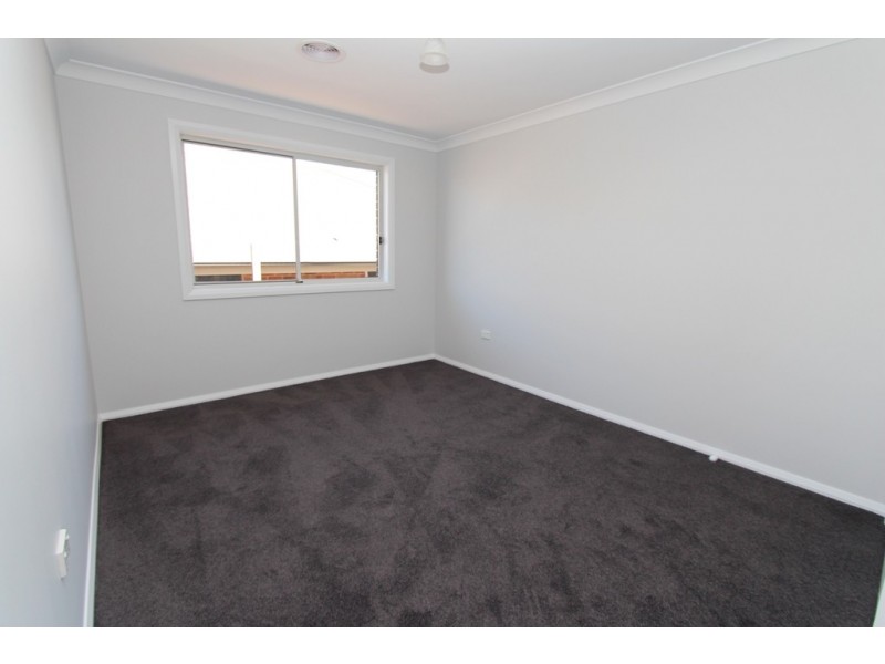 38 Mendel Drive, Kelso NSW 2795