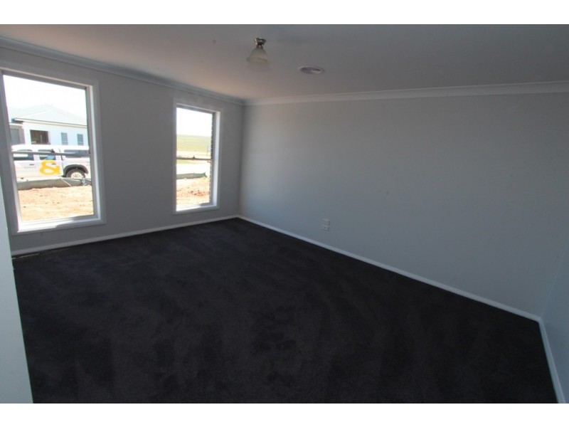 38 Mendel Drive, Kelso NSW 2795