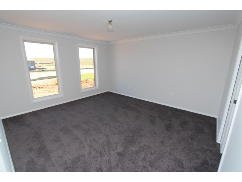 38 Mendel Drive, Kelso NSW 2795