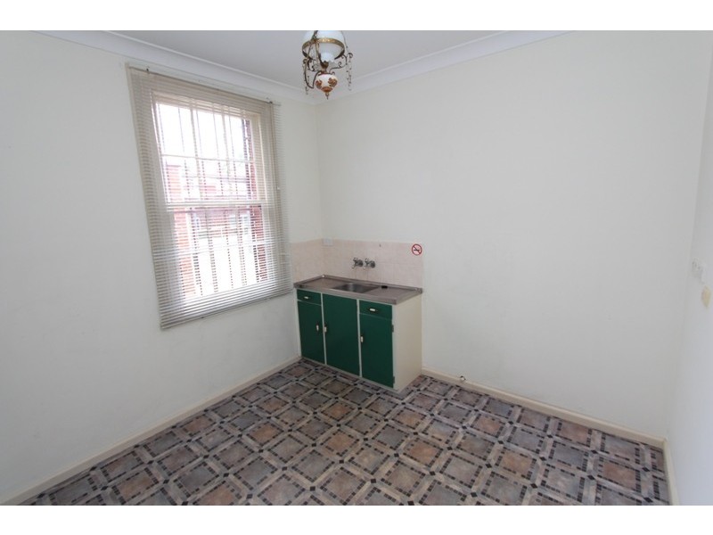 68 Keppel, Bathurst NSW 2795