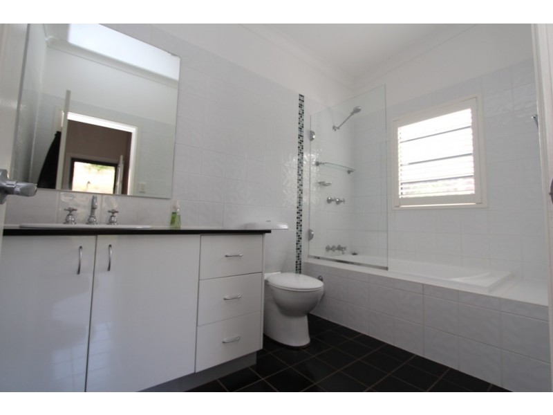 12 Jones Street, Carcoar NSW 2791