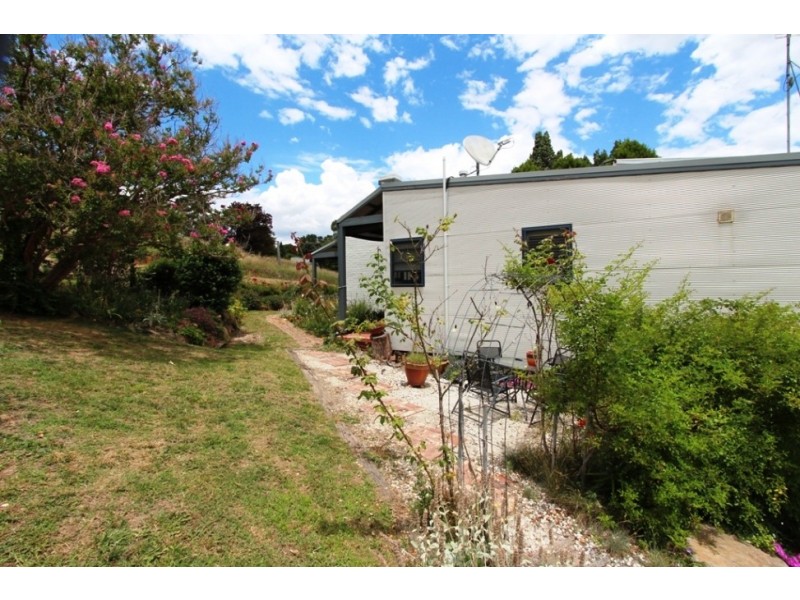 12 Jones Street, Carcoar NSW 2791