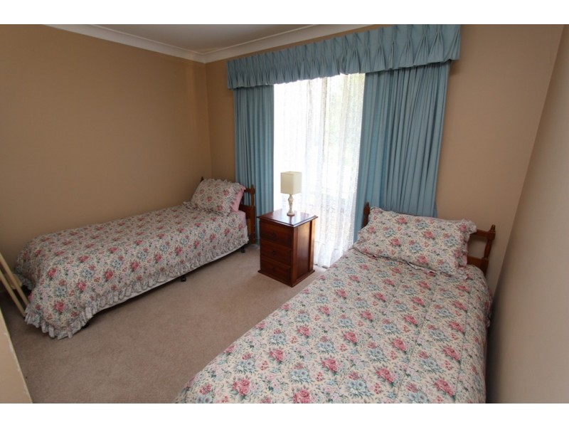 33 Tareena Avenue, Kelso NSW 2795