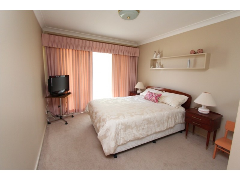 33 Tareena Avenue, Kelso NSW 2795