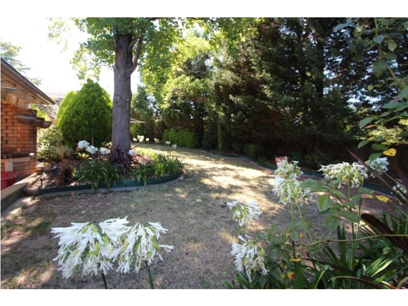 33 Tareena Avenue, Kelso NSW 2795