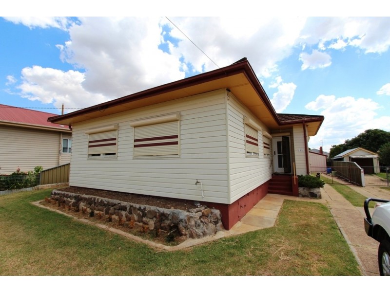 11 Fish Parade, Gormans Hill NSW 2795