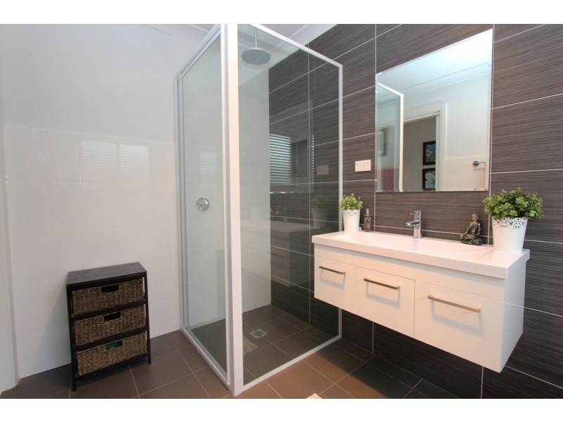 3 Freeman Circuit, Llanarth NSW 2795