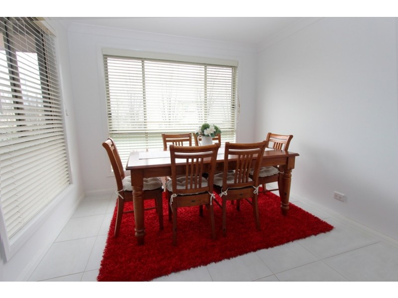 3 Freeman Circuit, Llanarth NSW 2795