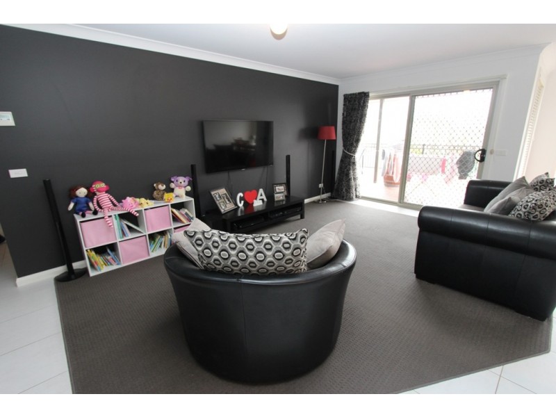 3 Freeman Circuit, Llanarth NSW 2795