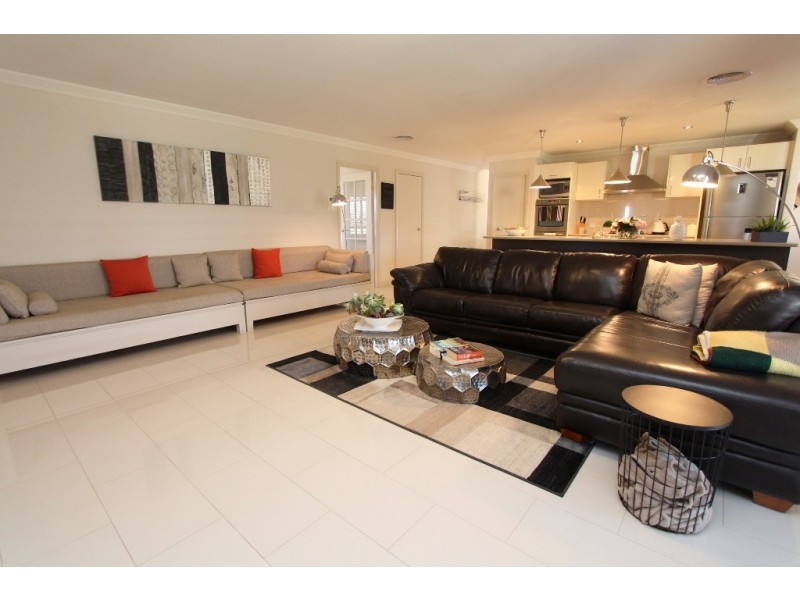18 McGirr Street, Llanarth NSW 2795