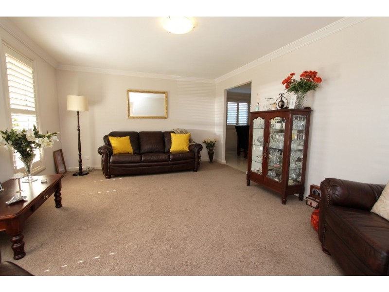 18 McGirr Street, Llanarth NSW 2795
