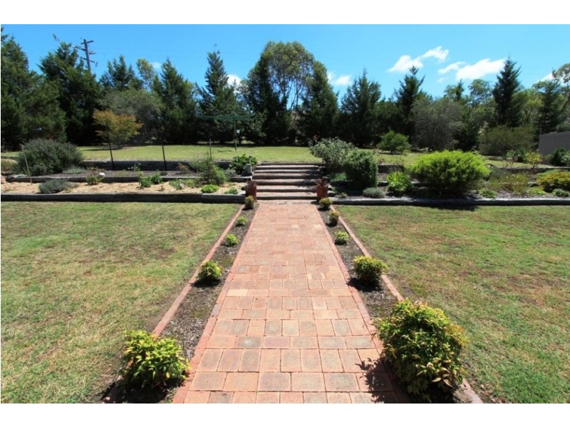 112 Howards Drive, Mount Rankin NSW 2795