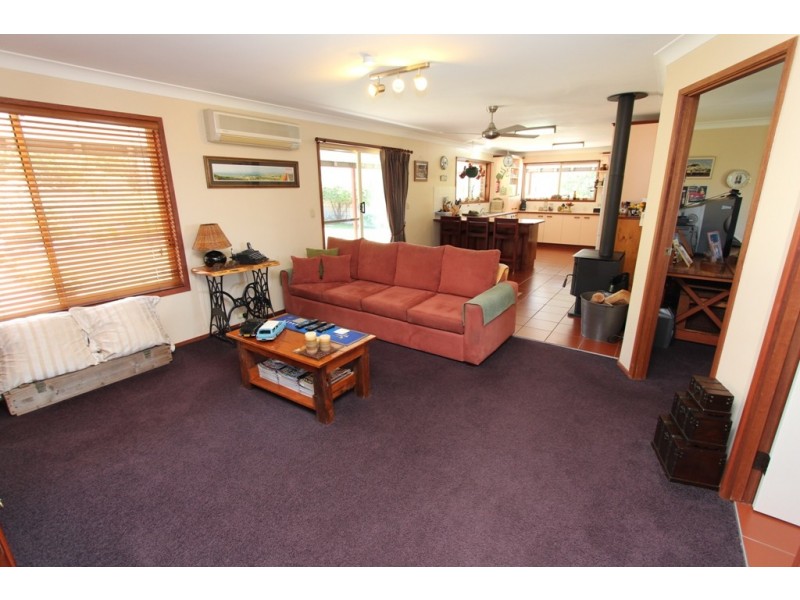 112 Howards Drive, Mount Rankin NSW 2795