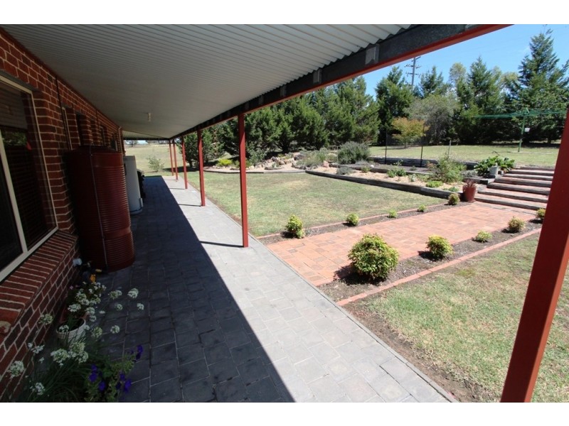 112 Howards Drive, Mount Rankin NSW 2795