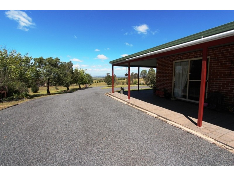 112 Howards Drive, Mount Rankin NSW 2795