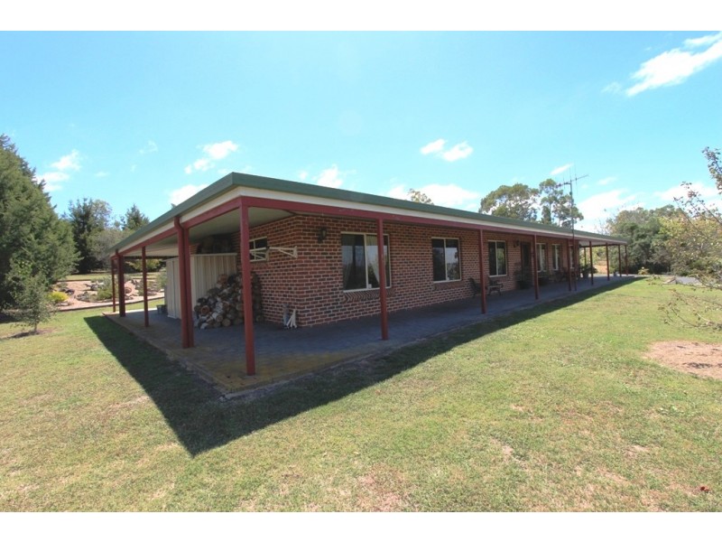 112 Howards Drive, Mount Rankin NSW 2795