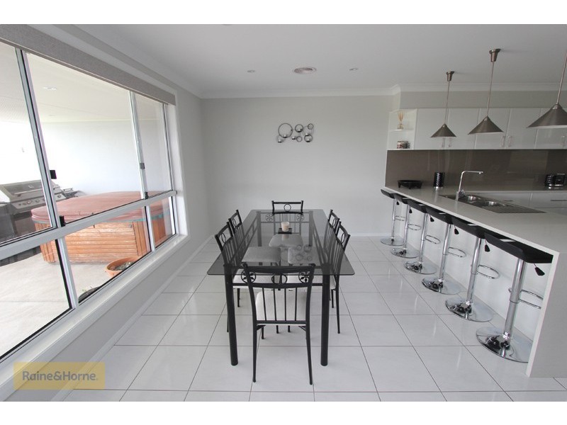 3 Gibsone Drive, Kelso NSW 2795