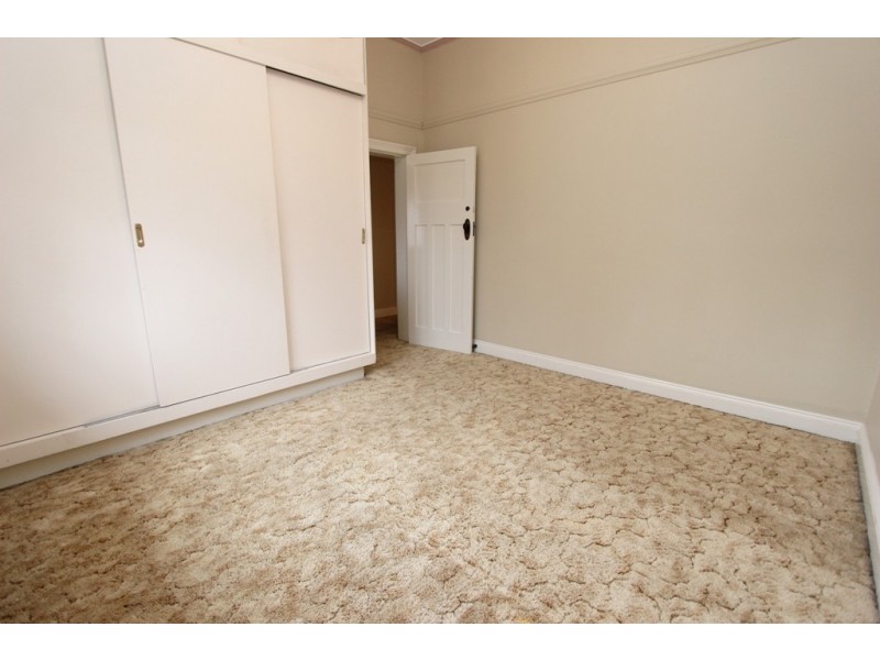 30 Piper Street, Bathurst NSW 2795