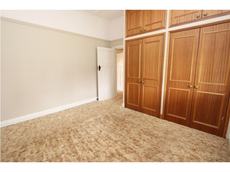 30 Piper Street, Bathurst NSW 2795