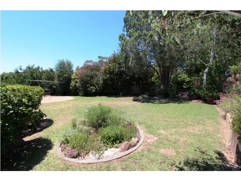 14 Edgell Street, West Bathurst NSW 2795