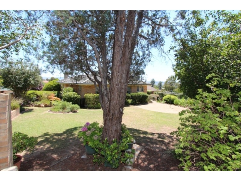 14 Edgell Street, West Bathurst NSW 2795