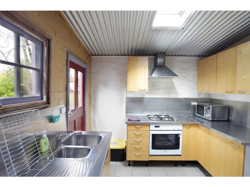 16 Henry Street, Bathurst NSW 2795