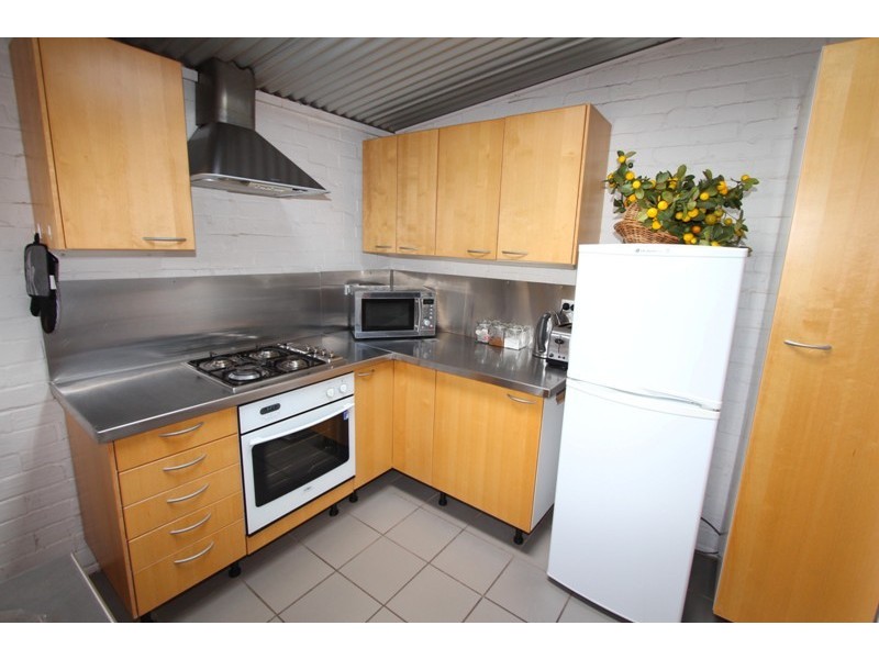 16 Henry Street, Bathurst NSW 2795