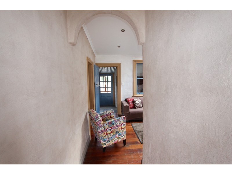 16 Henry Street, Bathurst NSW 2795