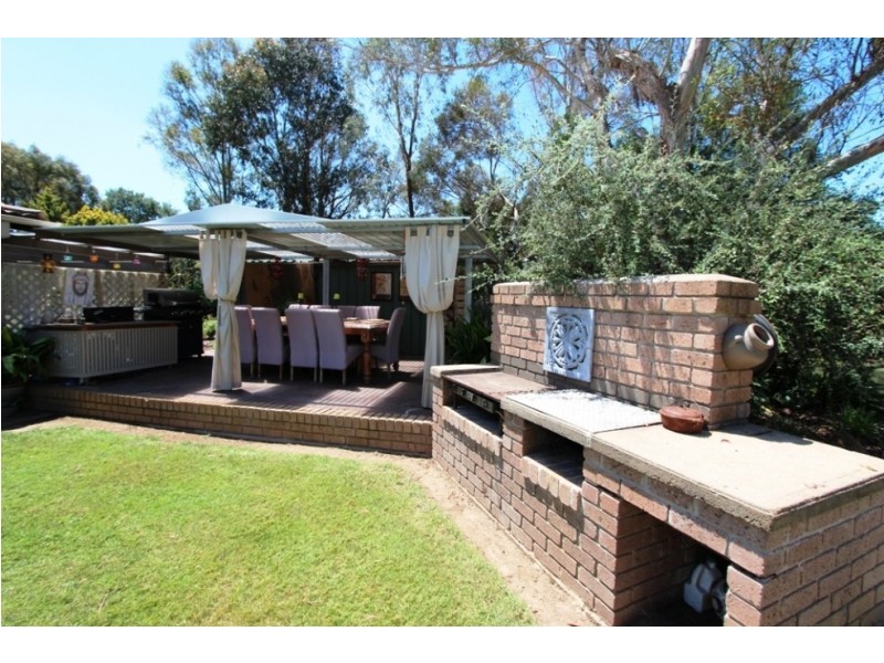 19 Strathmore Drive, Forest Grove NSW 2795