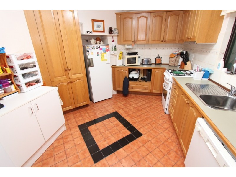 217 Bentinck Street, Bathurst NSW 2795