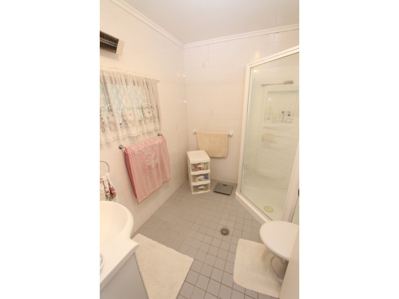 217 Bentinck Street, Bathurst NSW 2795