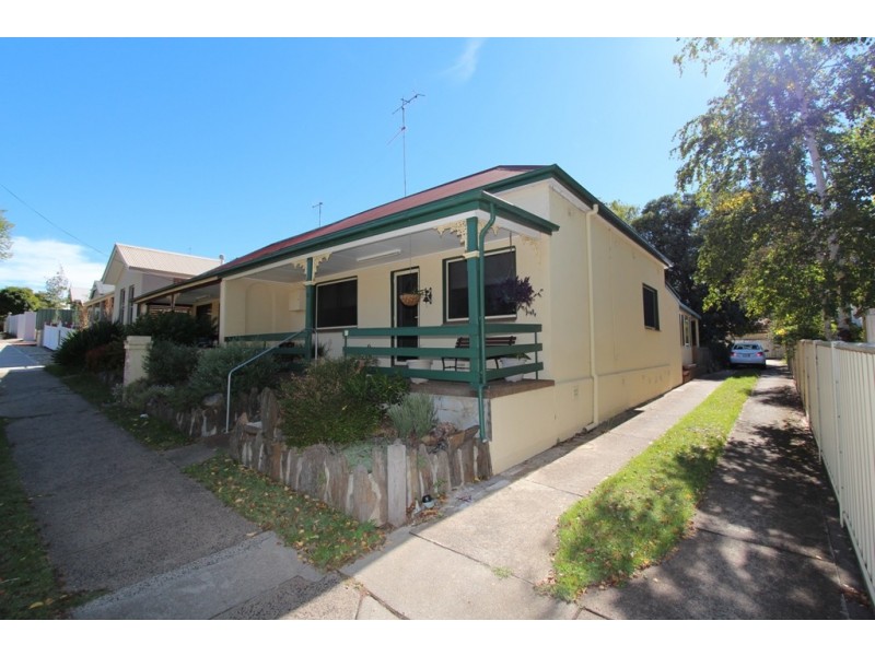 217 Bentinck Street, Bathurst NSW 2795