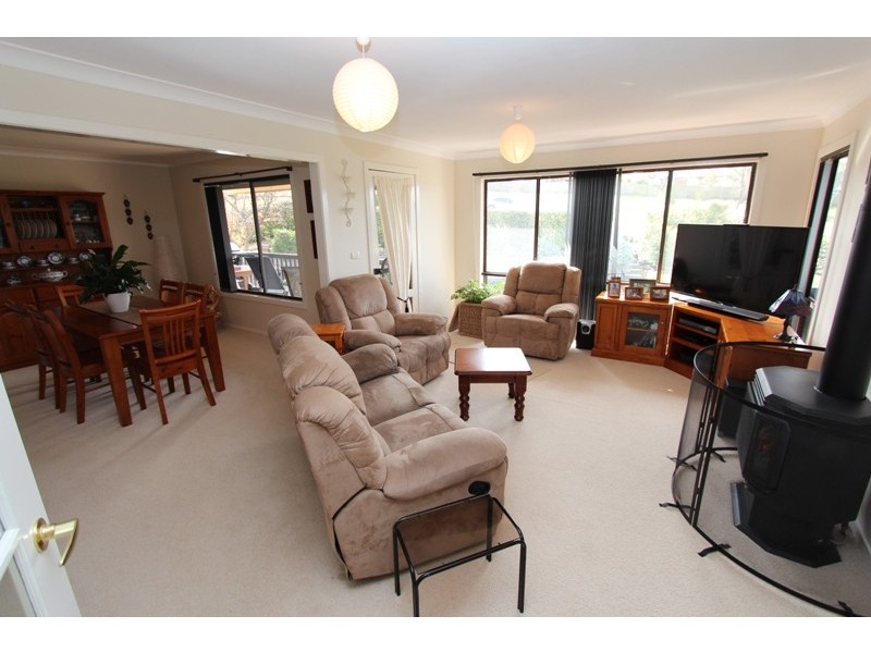 2 Walker Street, Windradyne NSW 2795