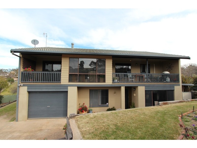 2 Walker Street, Windradyne NSW 2795