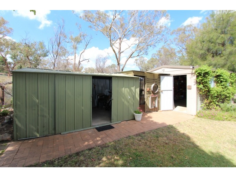 2 Strathmore Drive, Forest Grove NSW 2795