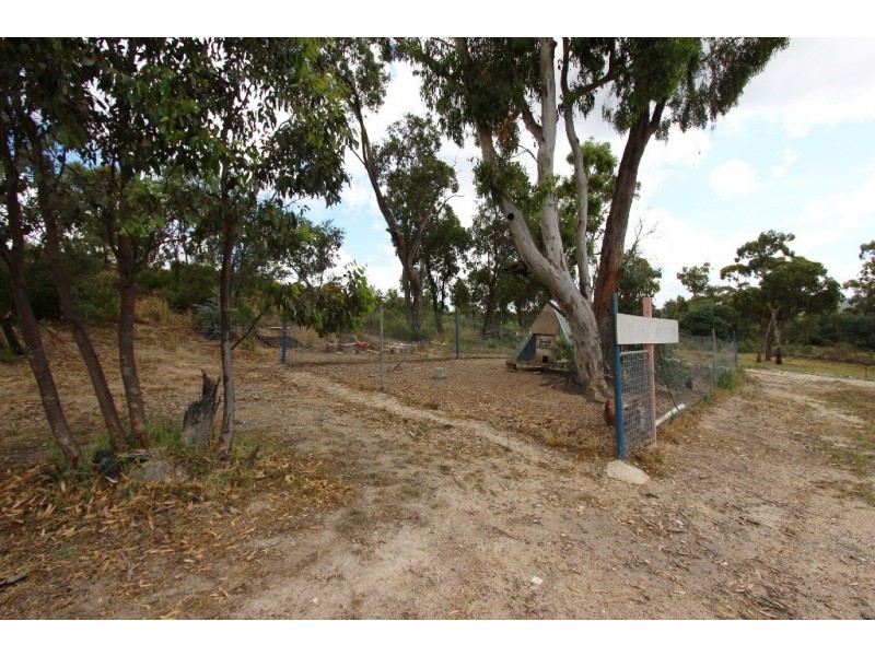 5 Borrowpit Road, Meadow Flat NSW 2795