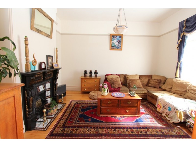 266 Piper Street, Bathurst NSW 2795