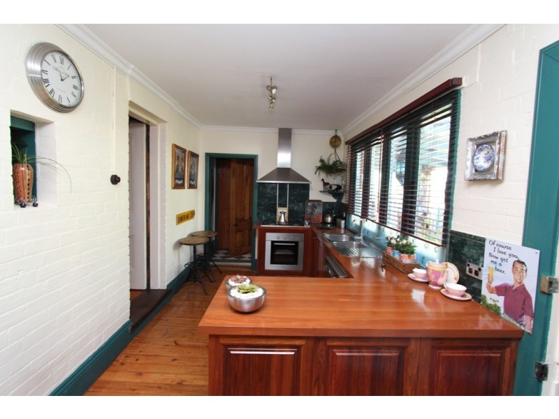 266 Piper Street, Bathurst NSW 2795