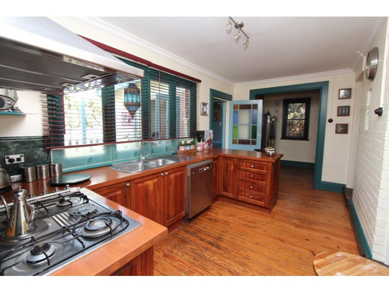 266 Piper Street, Bathurst NSW 2795