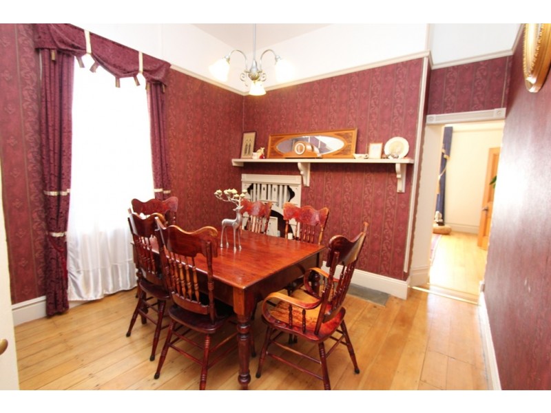 266 Piper Street, Bathurst NSW 2795