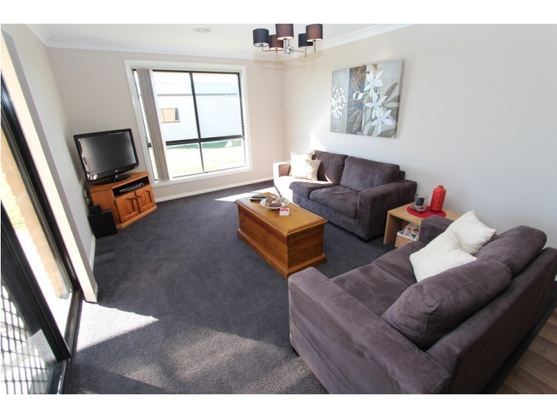 67 Swanbrooke Street, Windradyne NSW 2795