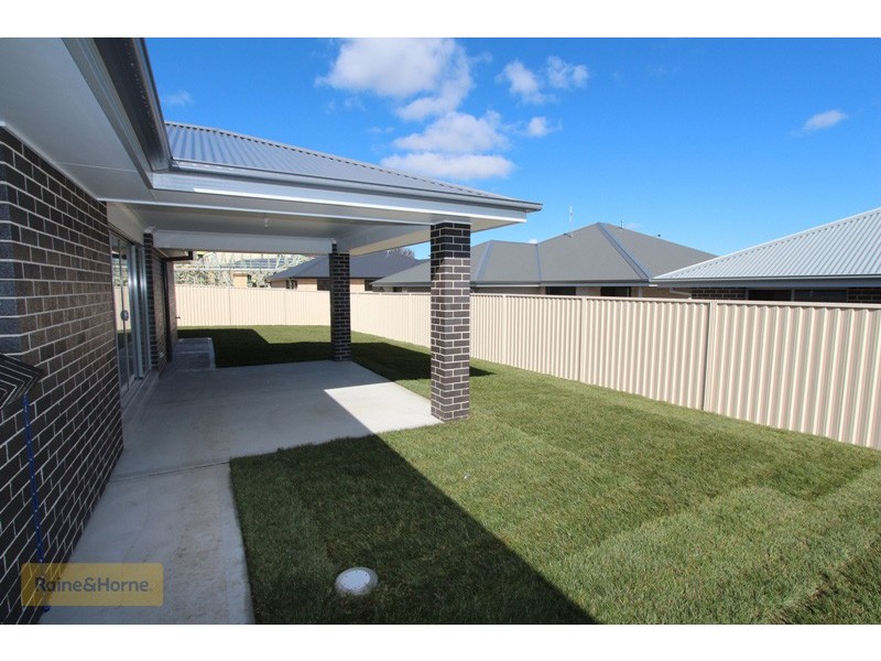 51 Wentworth Drive, Kelso NSW 2795