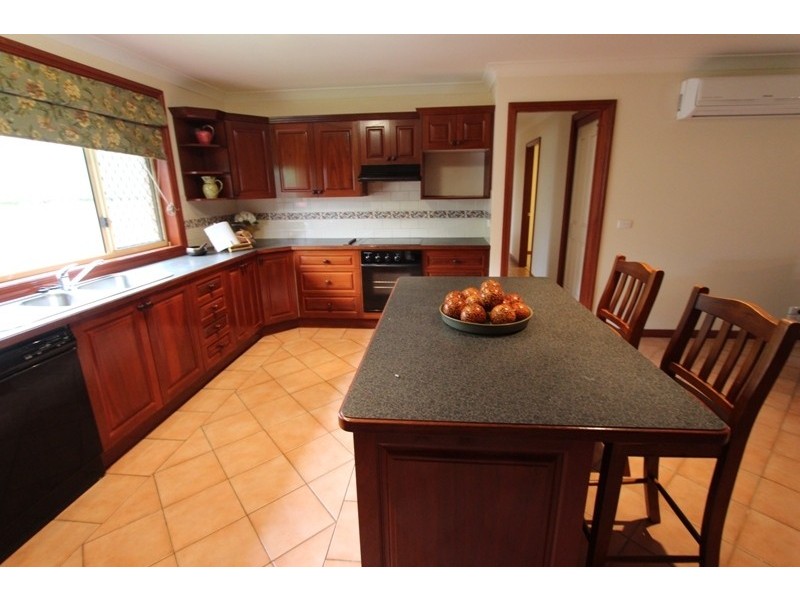 7 Stonestreet Place, Windradyne NSW 2795