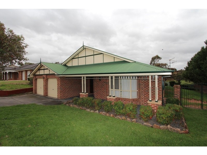 7 Stonestreet Place, Windradyne NSW 2795